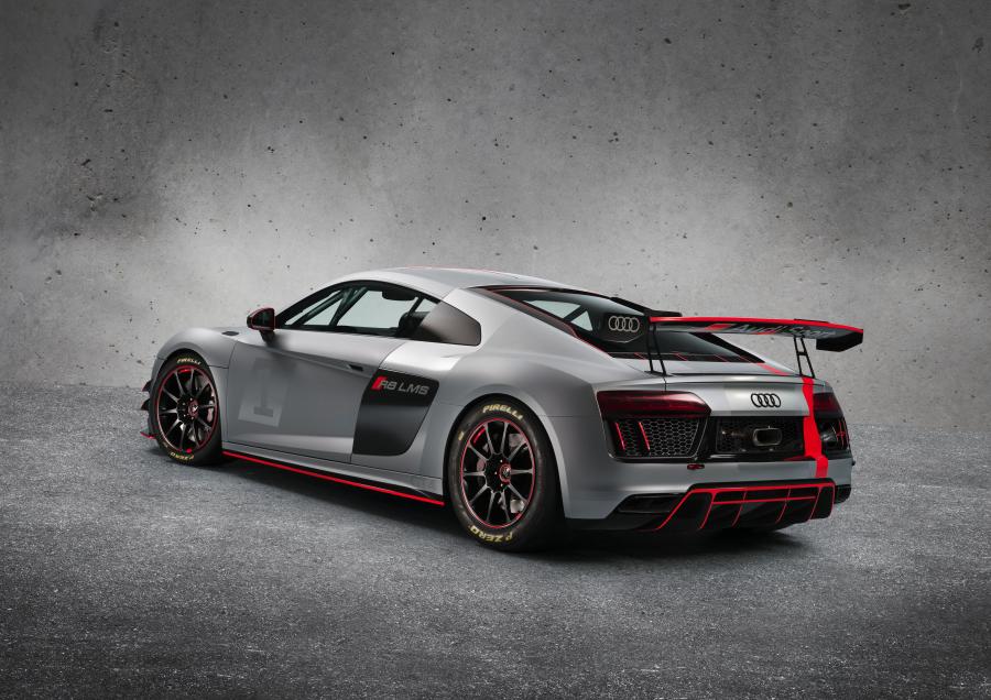 Audi R8 LMS GT4 2017 года  (фото 11 из 37)